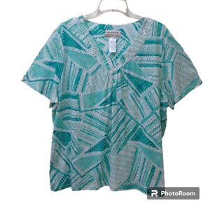 Alfred Dunner Woman Lightweight Burnout Green Floral V-Neck SS Jeweled Top